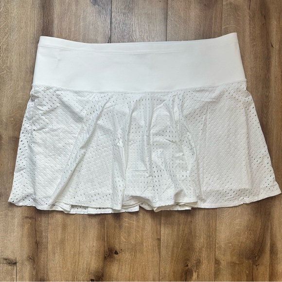 Athleta A-Game 14" White Skort Size 3X - Picture 3 of 17